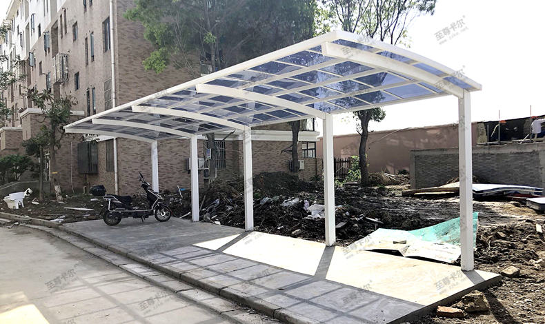 耐力板自行車棚開(kāi)始流行.jpg 耐力板自行車棚開(kāi)始流行.jpg