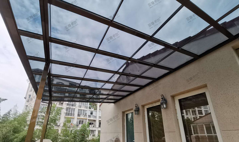 陽(yáng)光雨棚多少錢(qián)一平方 陽(yáng)光雨棚多少錢(qián)一平方