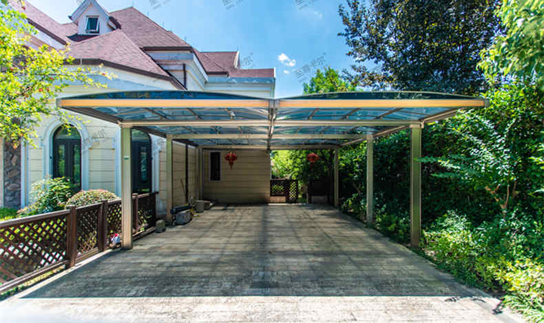 至尊卡爾車棚廠家、只做高端的車棚！