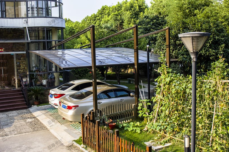 別墅鋁合金車棚怎么選，根據(jù)這三點來選準(zhǔn)不會錯