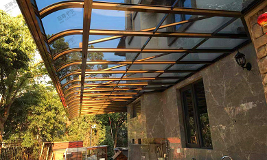 安裝雨棚價格大概是多少？為什么鋁合金雨棚價格比較貴？