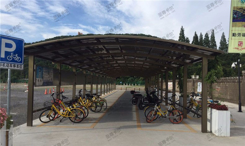 實(shí)用性極強(qiáng)的電動(dòng)車充電棚你了解多少？先看看這些電動(dòng)車充電棚圖片