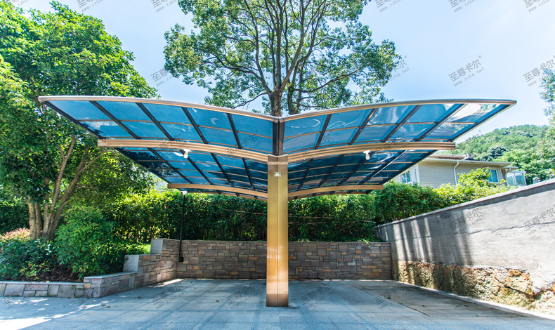 快來(lái)看看這套別墅汽車(chē)車(chē)棚效果圖！我承認(rèn)，它真的很優(yōu)秀！