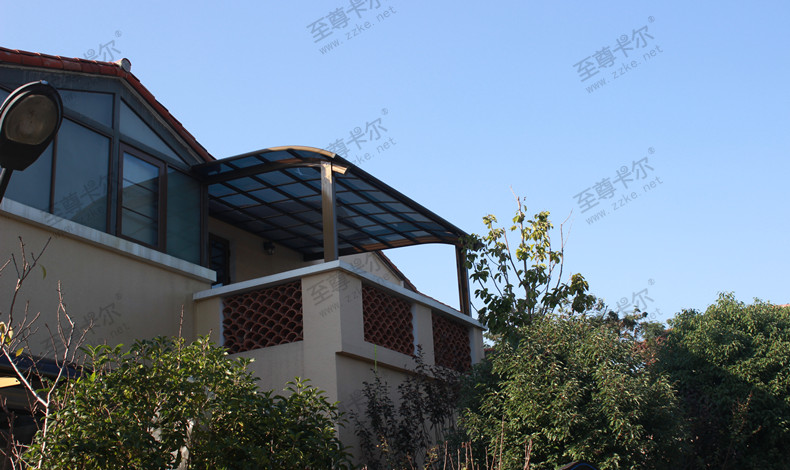 還不知道陽(yáng)臺(tái)搭雨棚多少錢？雨棚廠家來(lái)解答雨棚價(jià)格！