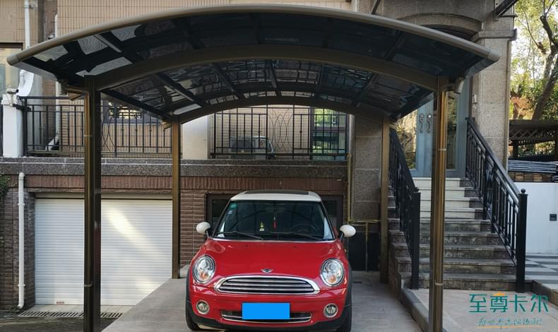 北京車棚廠家？汽車停車棚價格是多少？