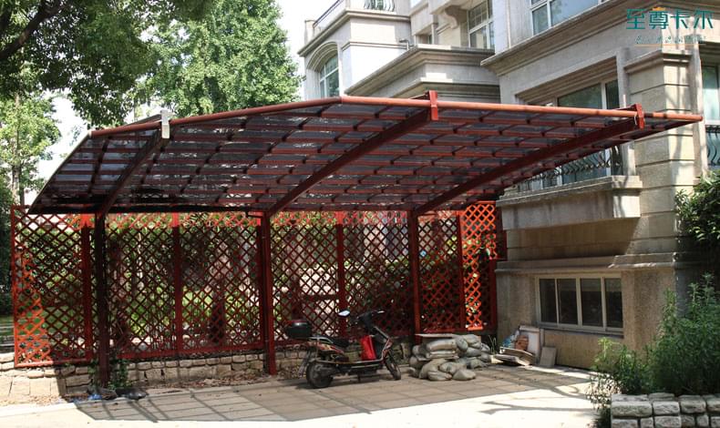 小區搭建車棚選什么材質好？