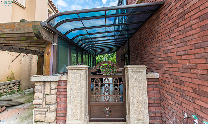 聚碳酸酯板防雨棚？中山雨棚制作廠家？